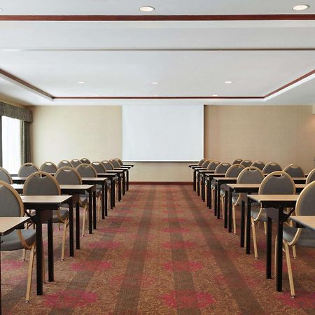 Hilton Garden Inn Houston/The Woodlands Exterior photo